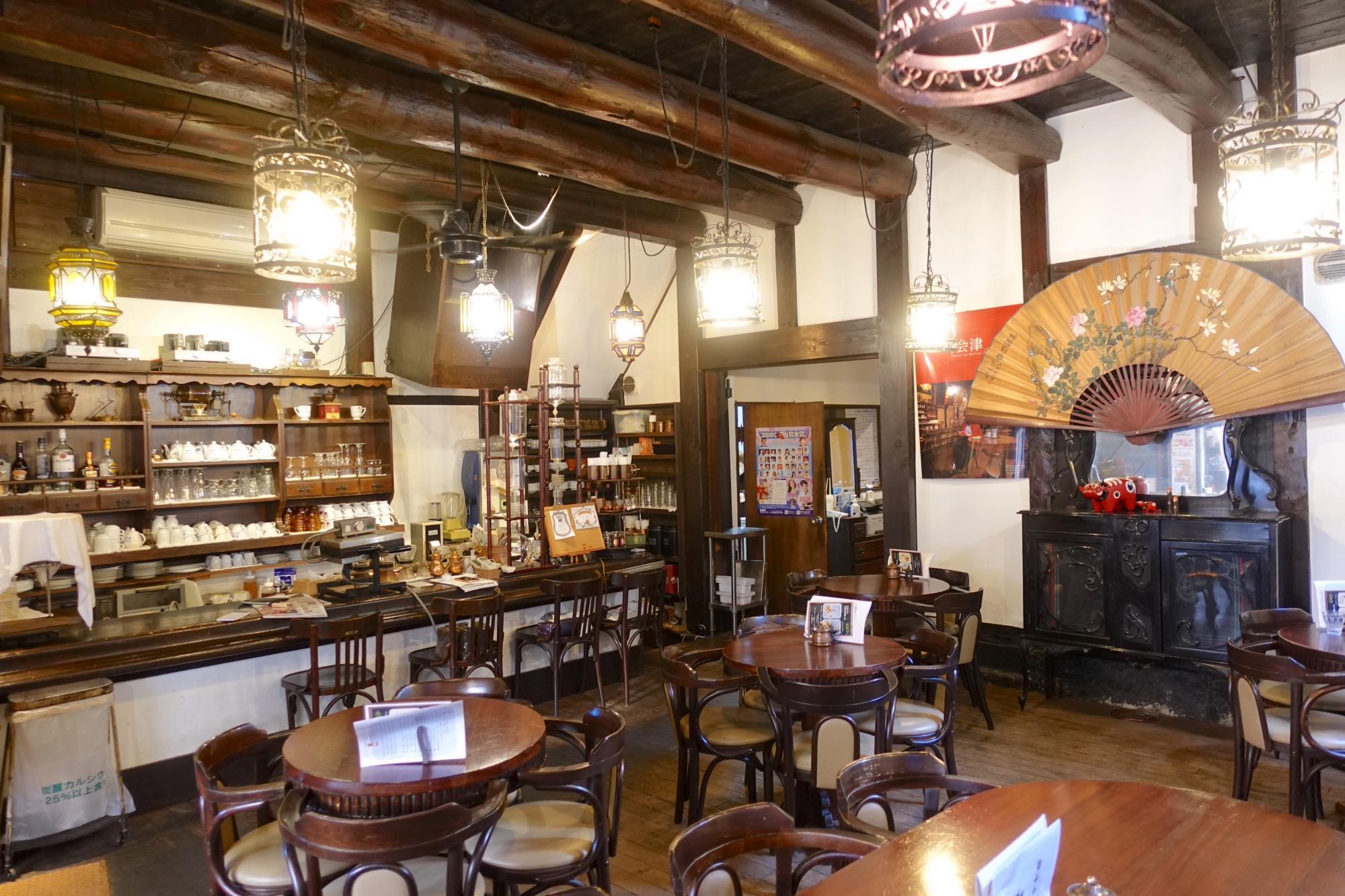 会津壹番館 店内