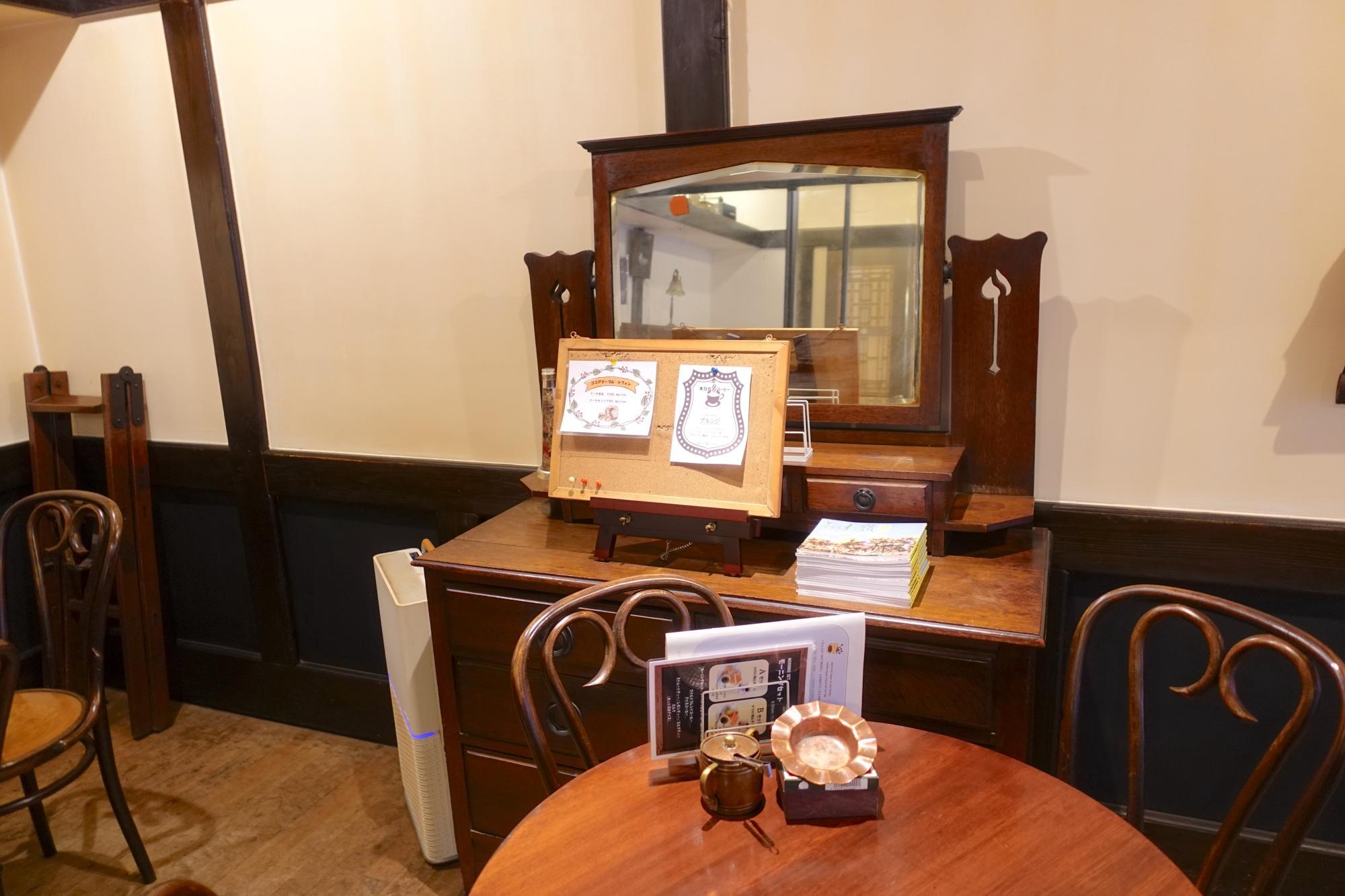 会津壹番館 店内