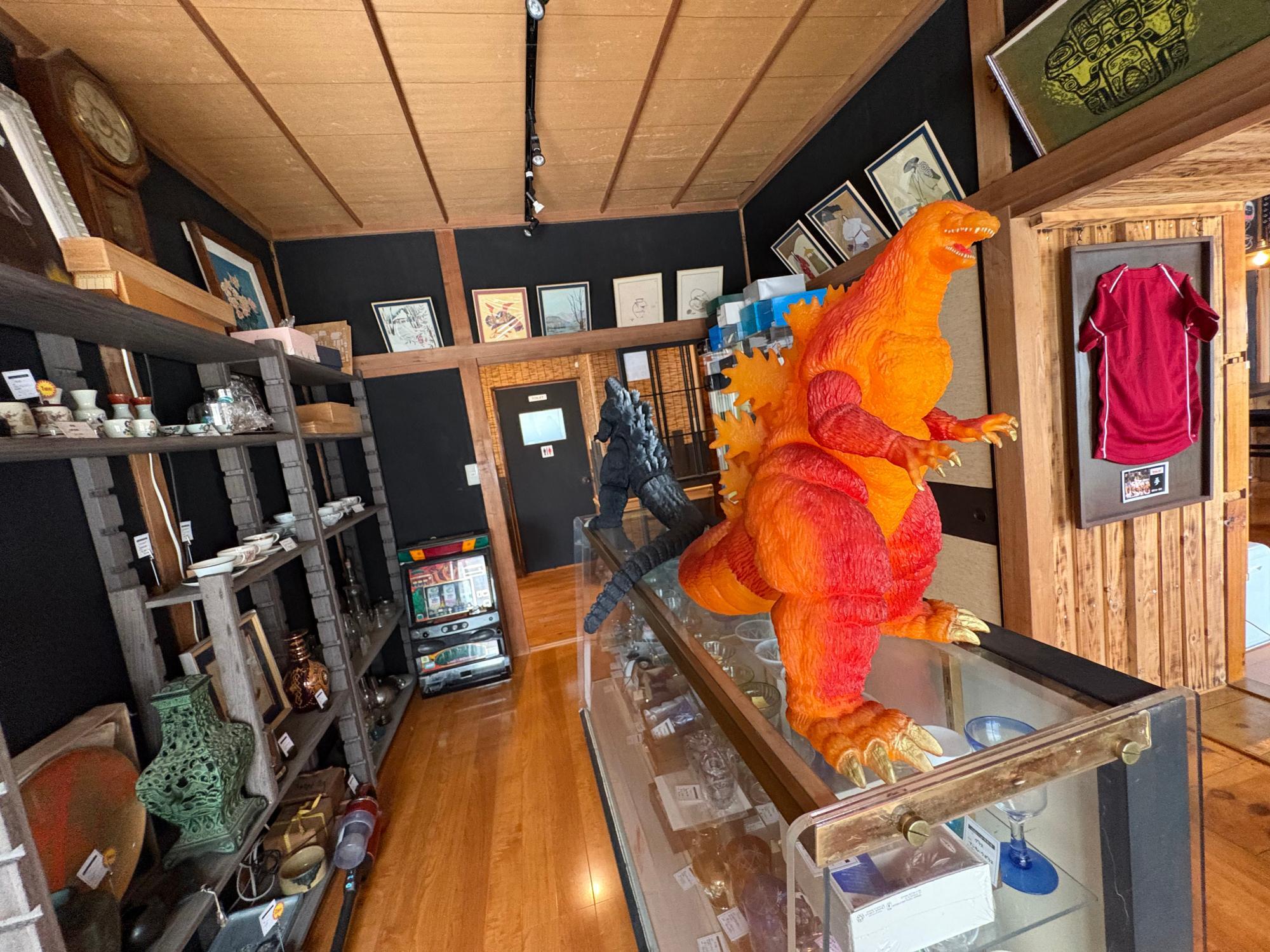 Antique Cafe 穂都璃/ほとり