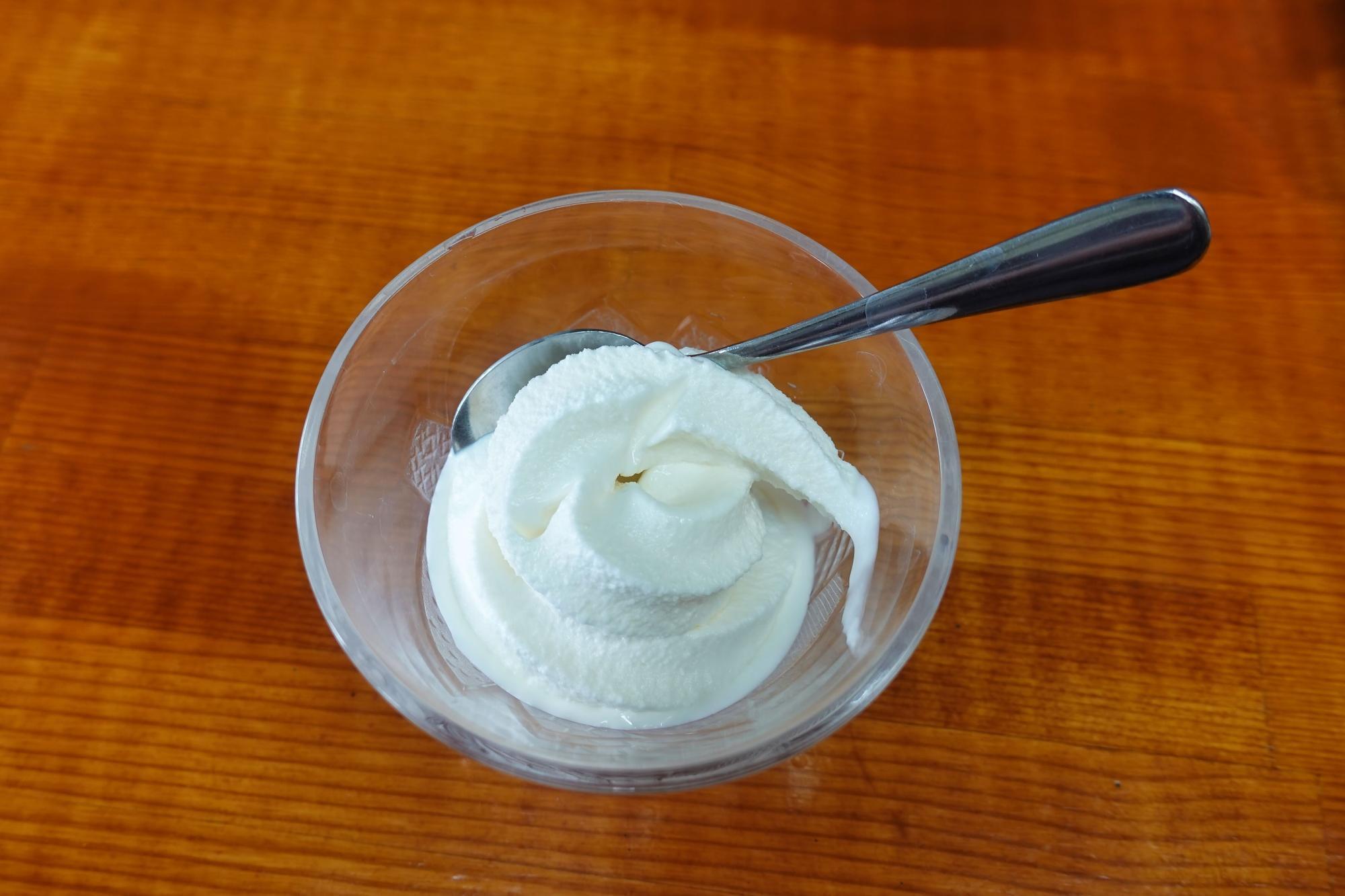 あいすや本町 「食後にアイスが出ます」