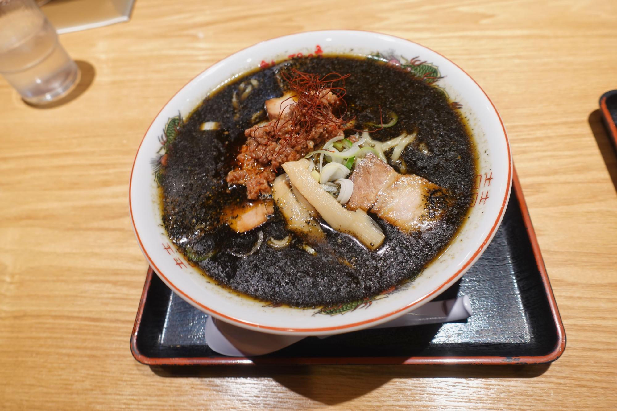 たんぽぽ亭 黒ラーメン