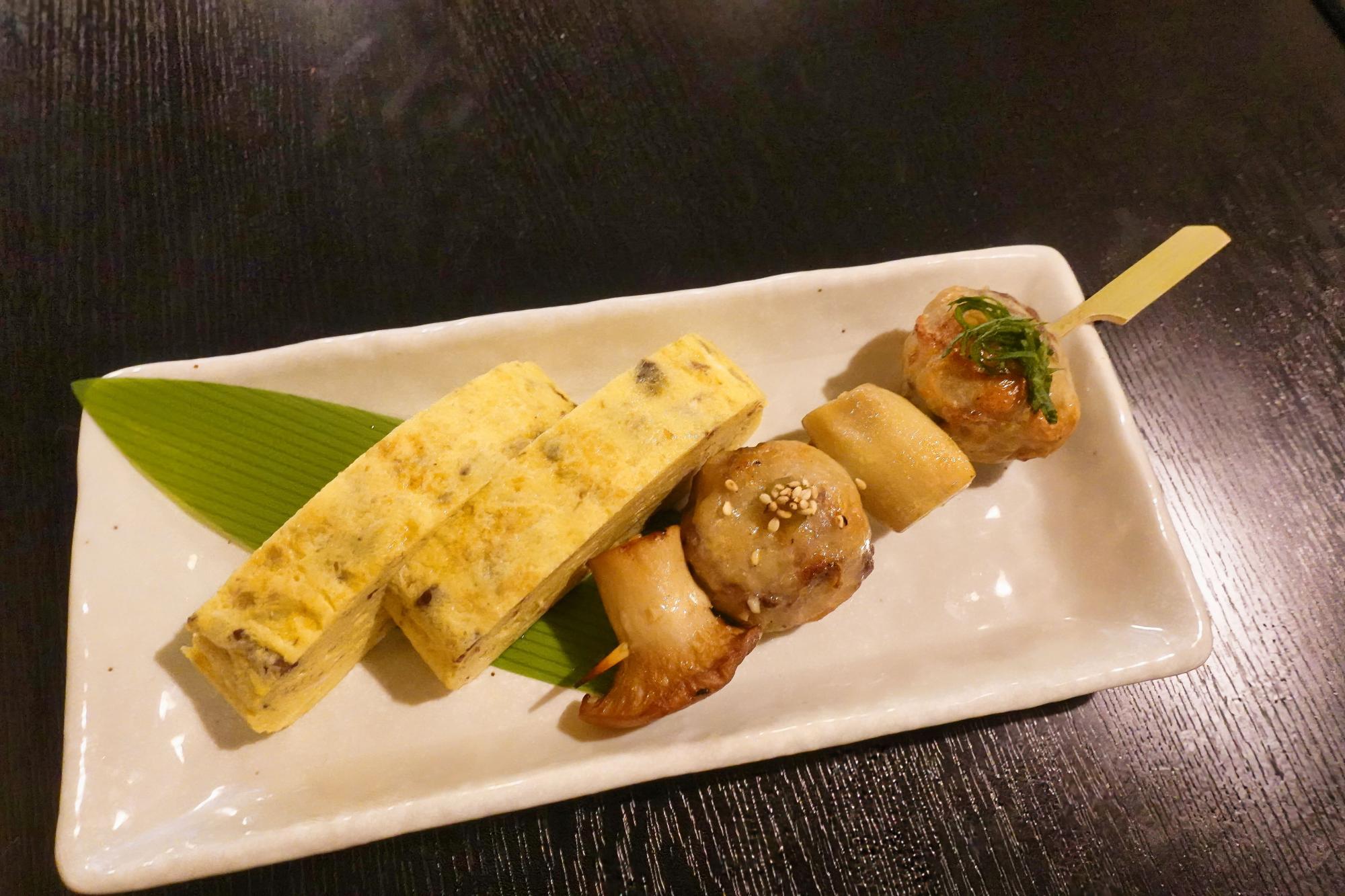 小松島 店長おまかせコース 牛たんしぐれの玉子焼き 牛たんつくね串