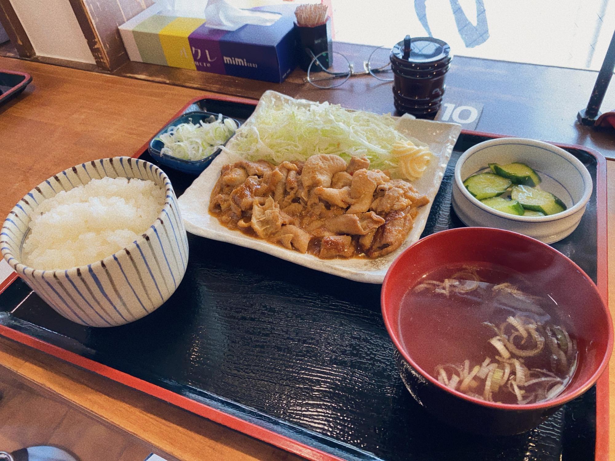 会津若松市 花小路通り もつ煮の寿 もつ焼き