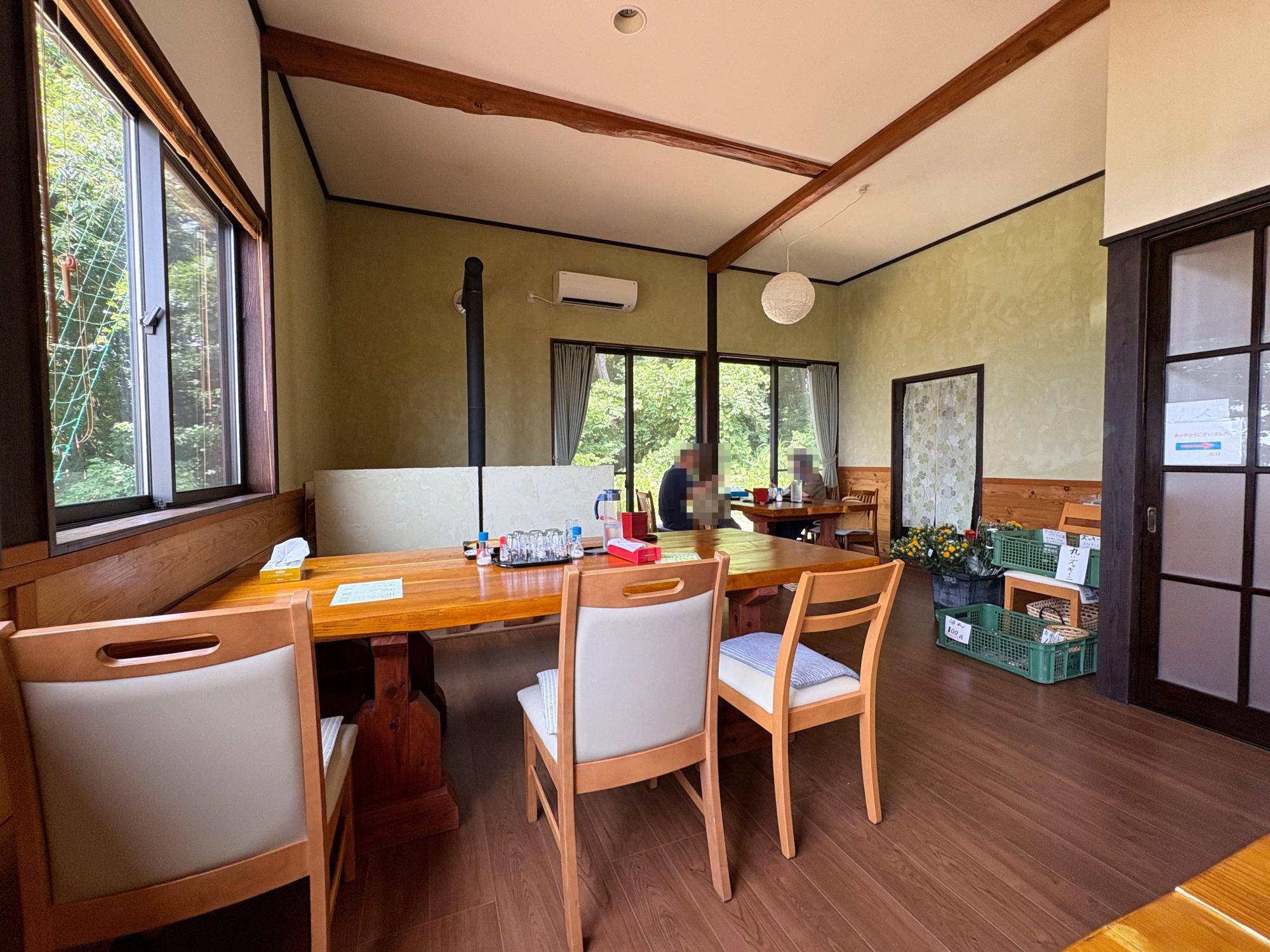 農家のそば屋 さくら 店内