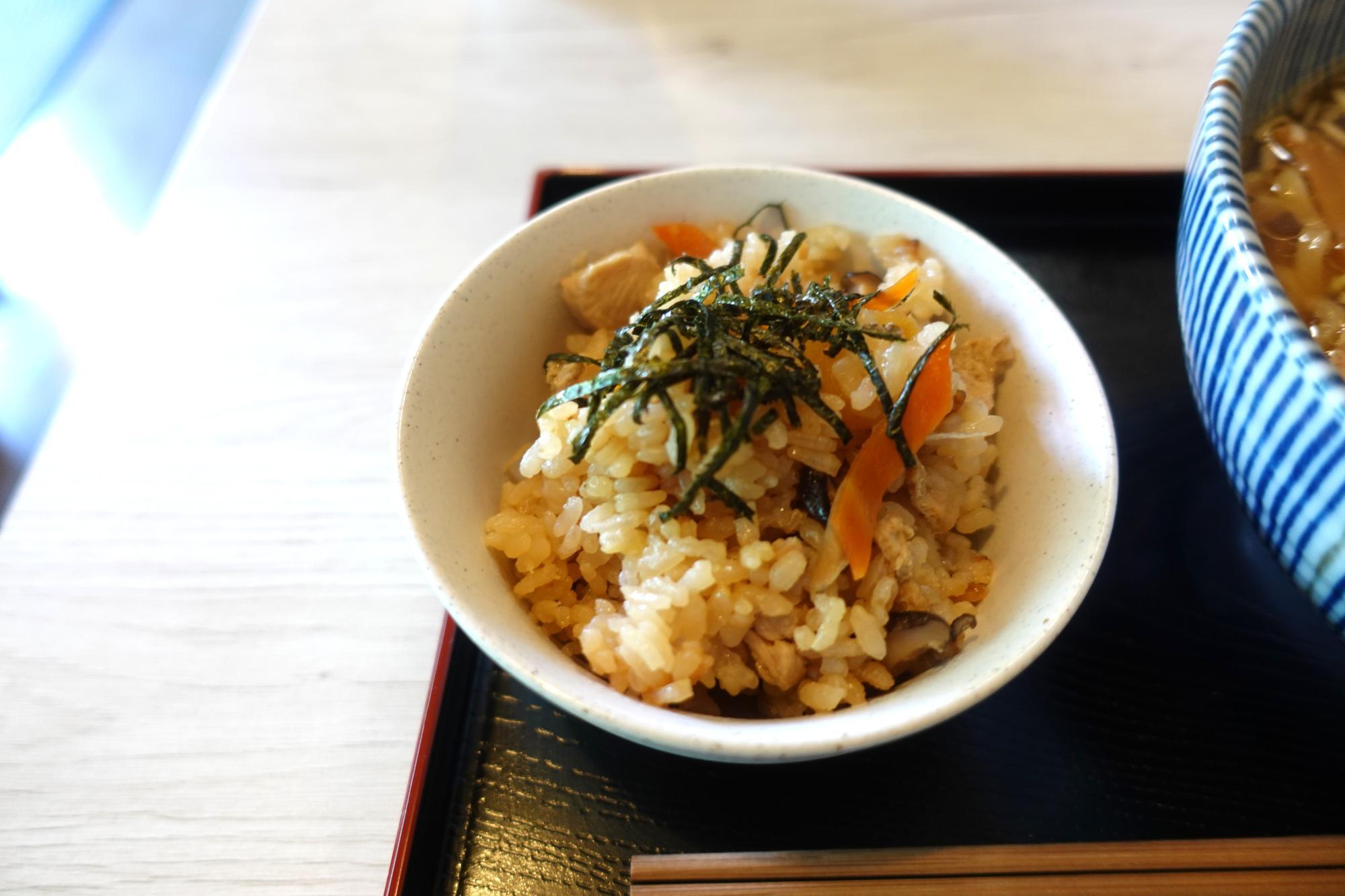 俺いのラーメン 鶏五目めし