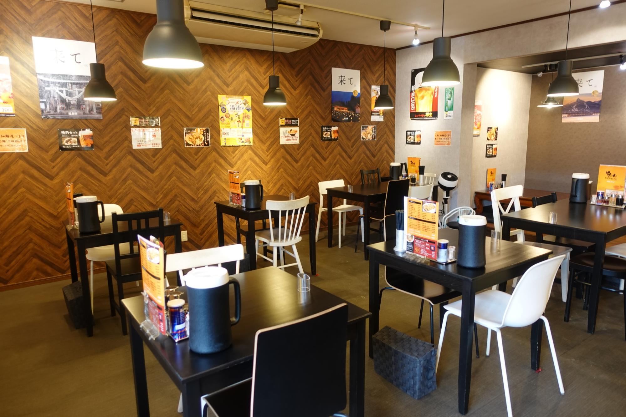 空山NEO(くうざんネオ) 店内