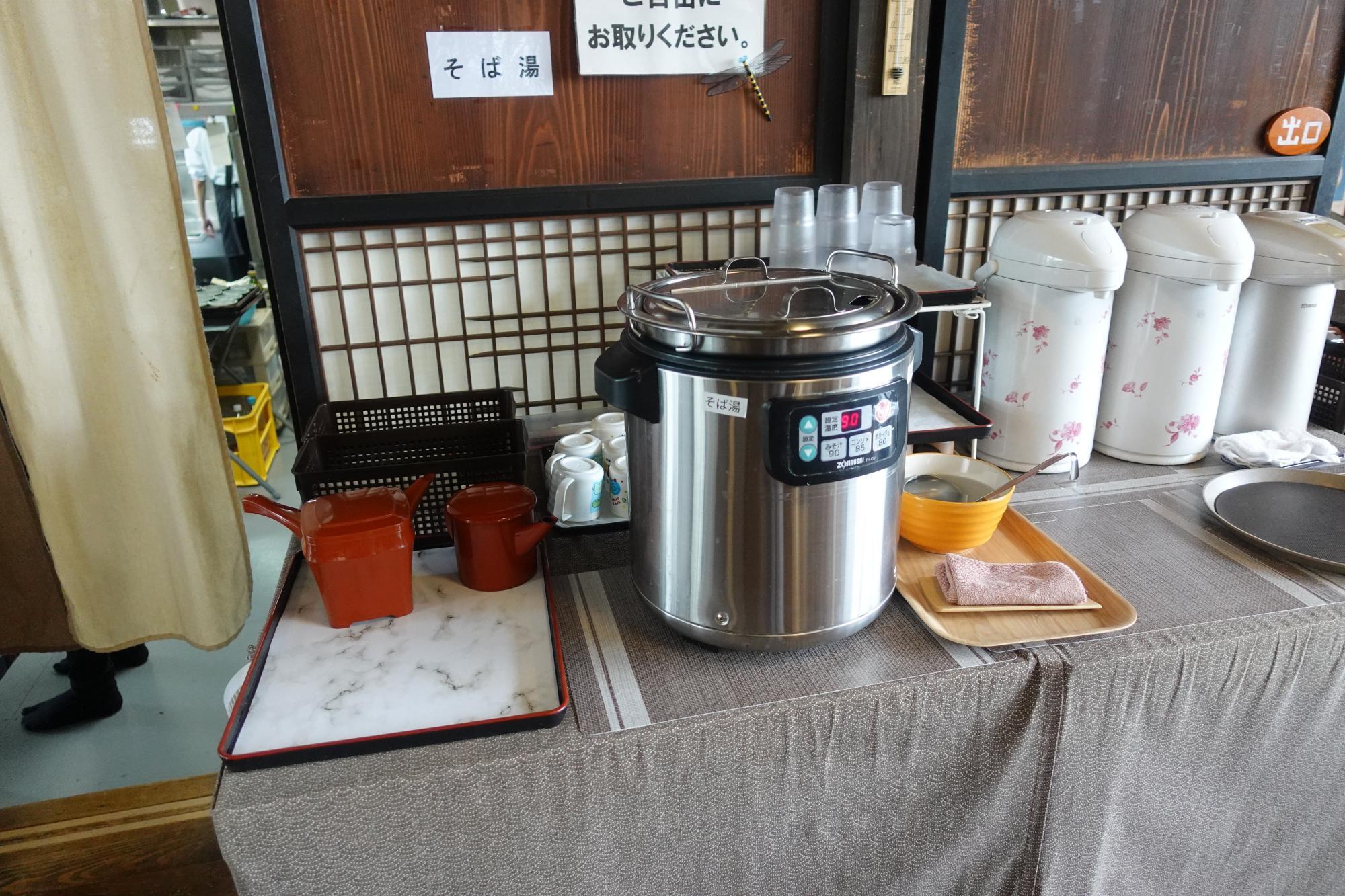 會津 おにやんま  蕎麦湯はセルフ