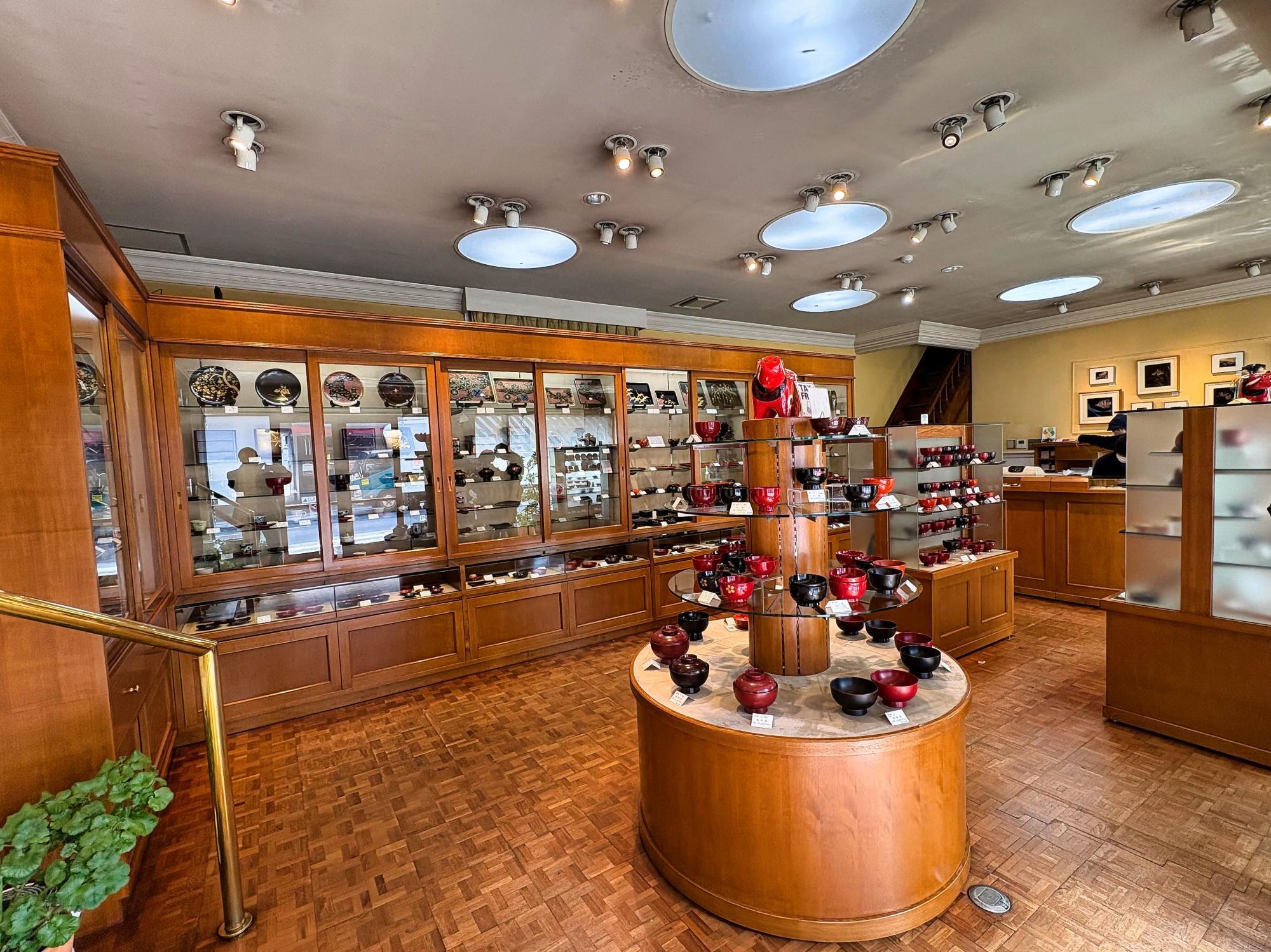 白木屋漆器店(白木屋資料館)  店内