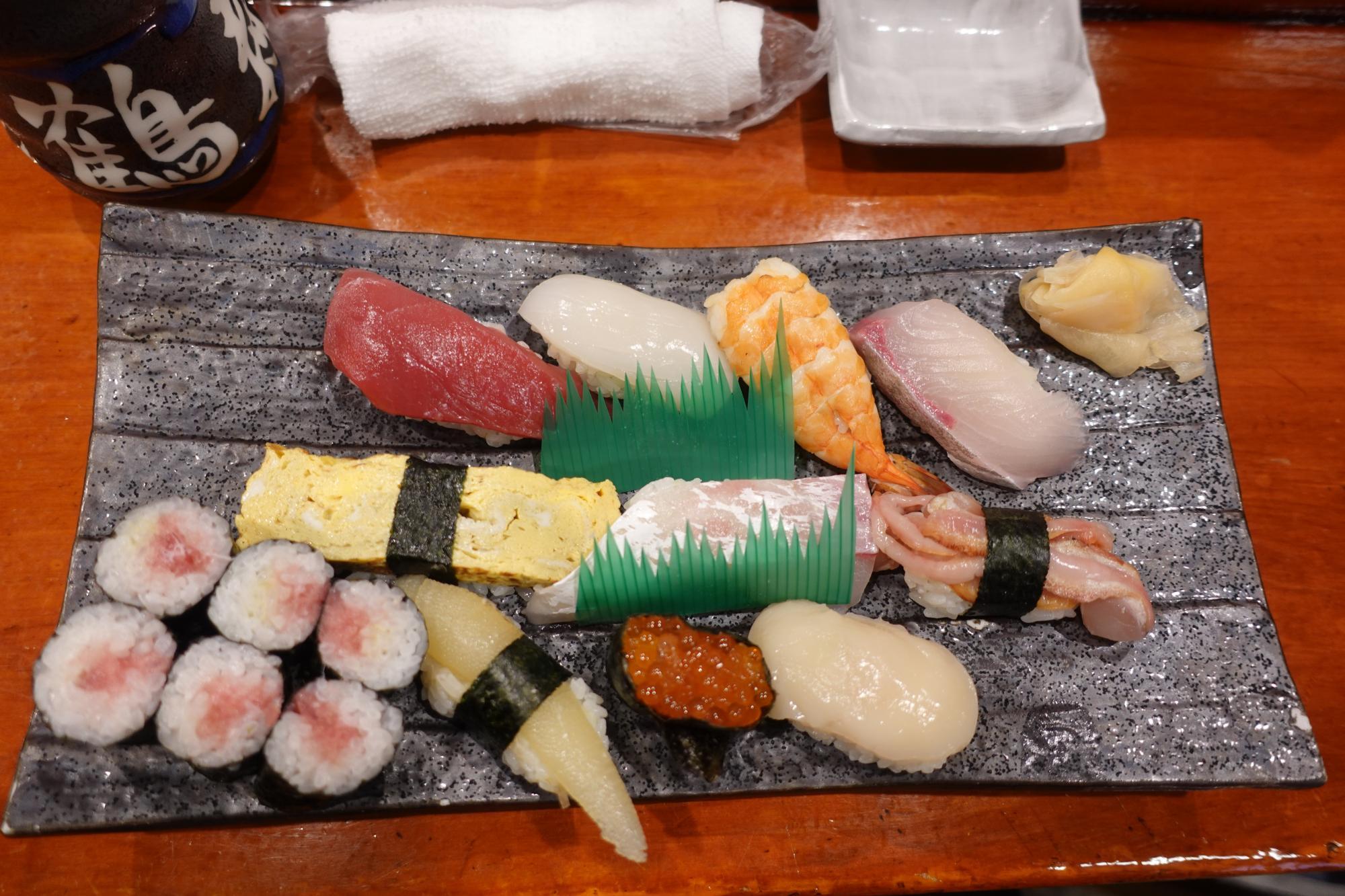 亀鶴寿司 まんぷく寿し