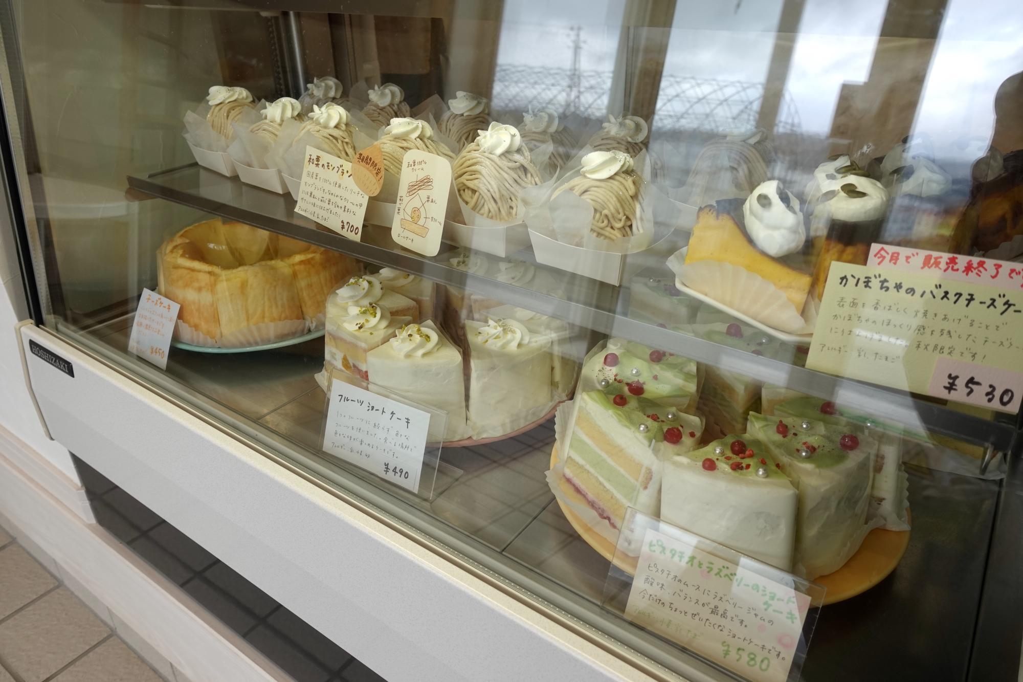 cookies&cakes suctto/サクット  店内 ケーキ