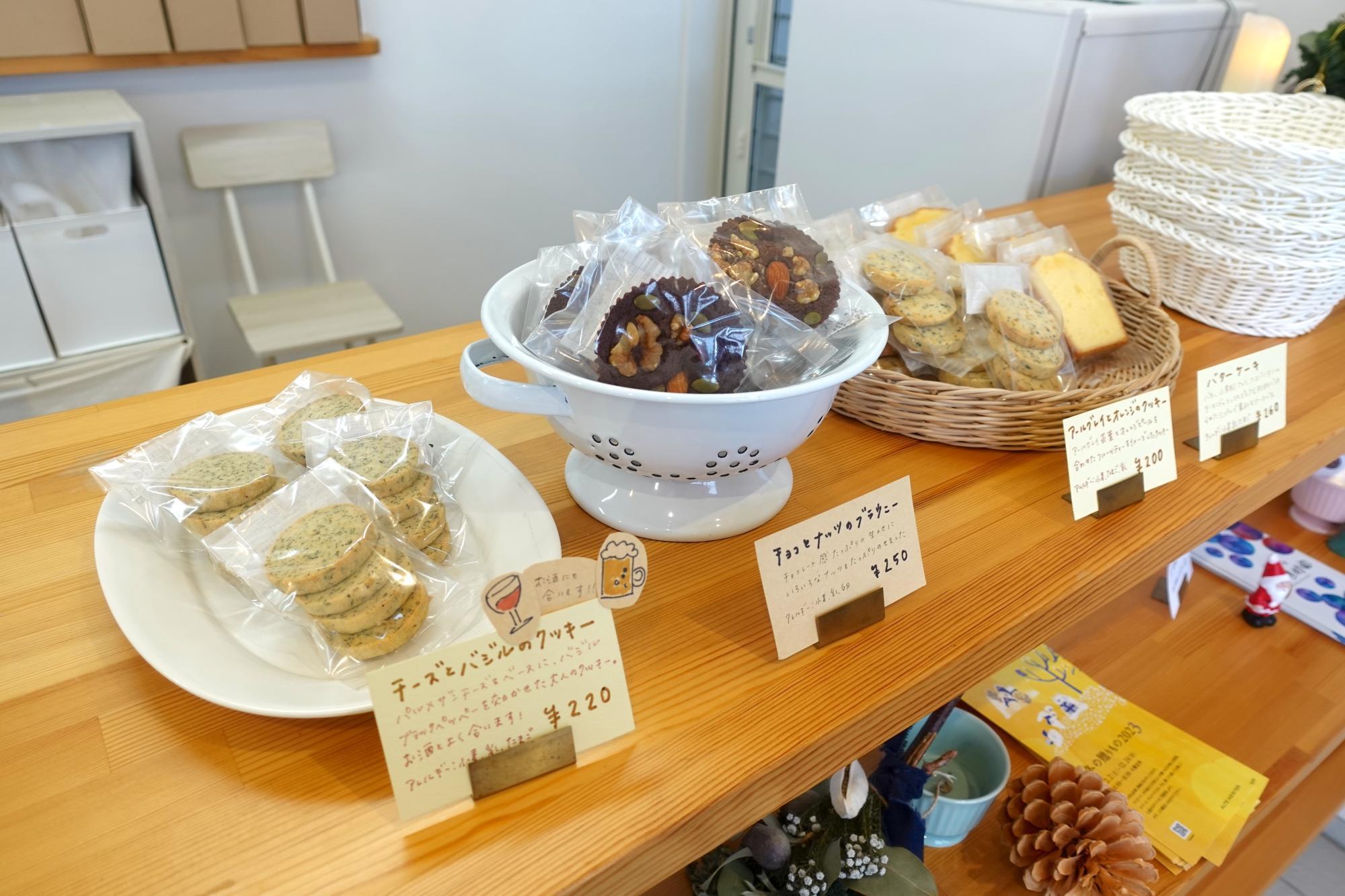 cookies&cakes suctto/サクット  店内 クッキー&ケーキのいろいろ