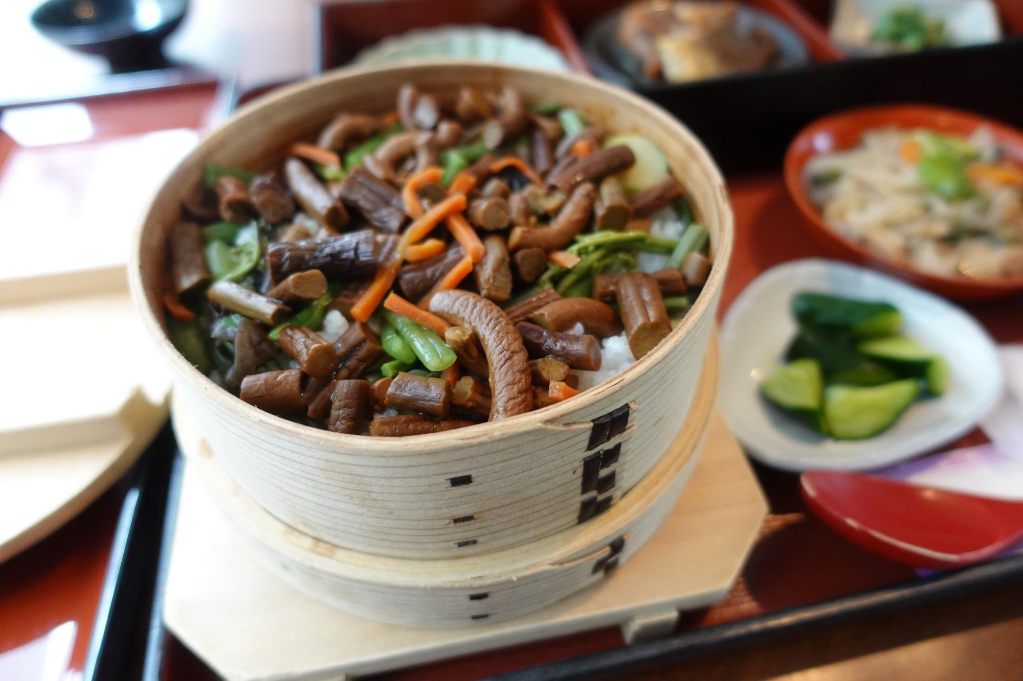 御食事処 九曜亭 (会津武家屋敷) 会津三昧膳  輪箱飯(わっぱめし)