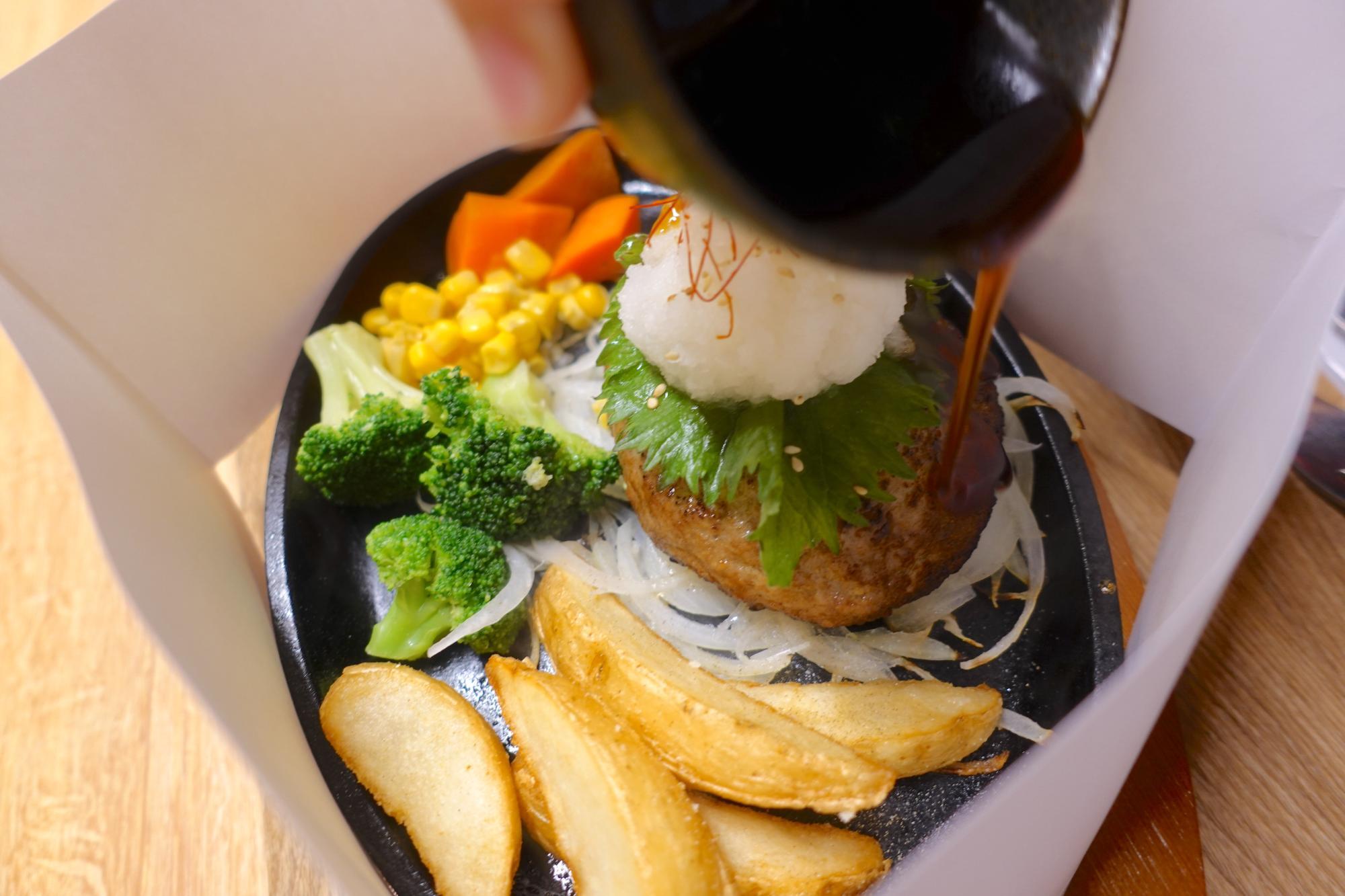 きちんとごはん 虹 メンチステーキ