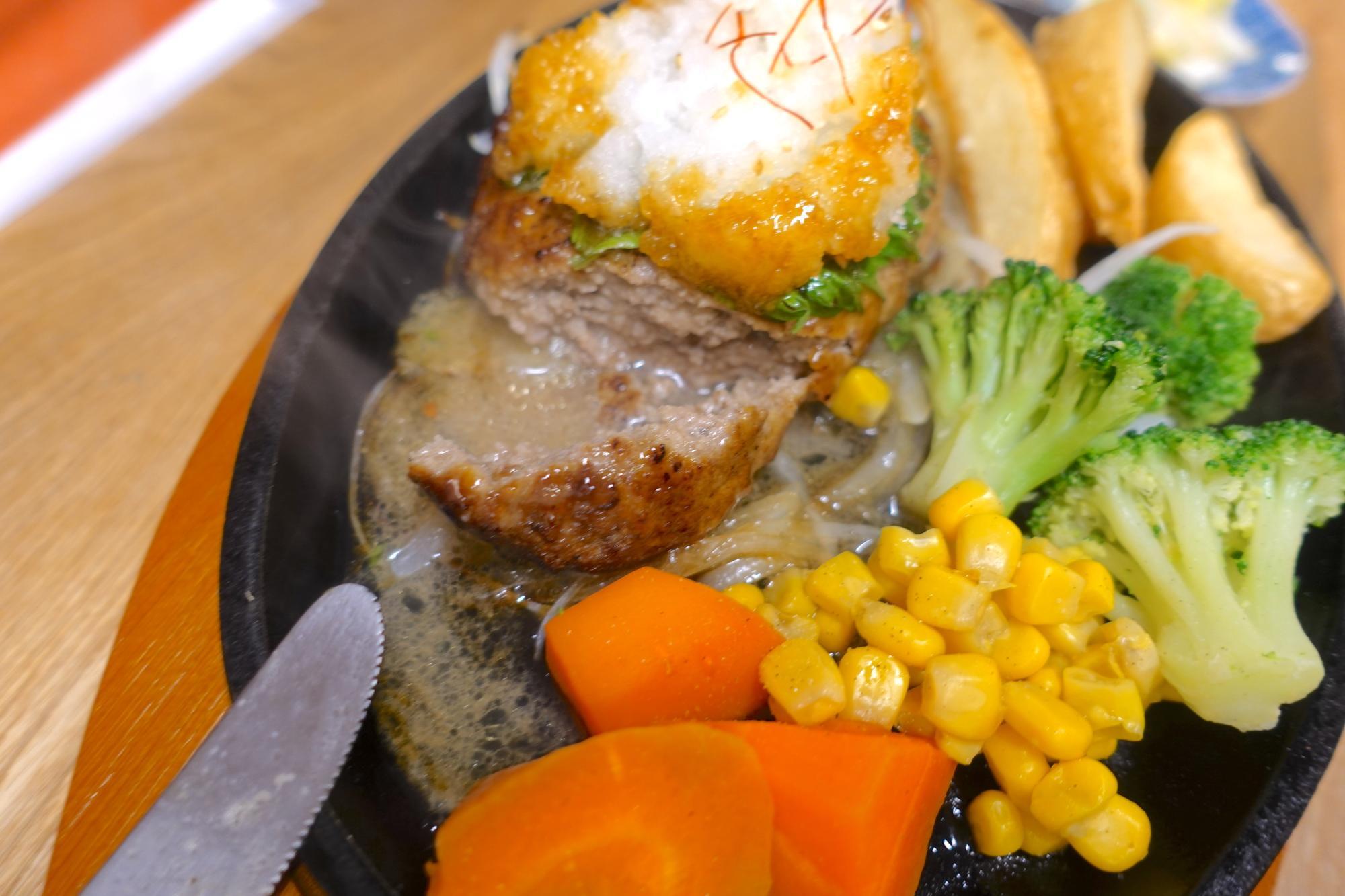 きちんとごはん 虹 メンチステーキ