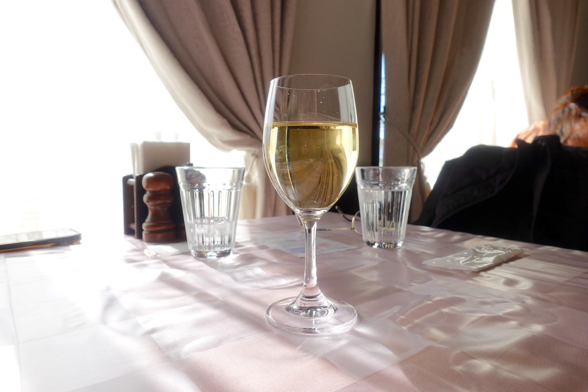 葡萄屋 欧風ビーフカレー グラスワイン