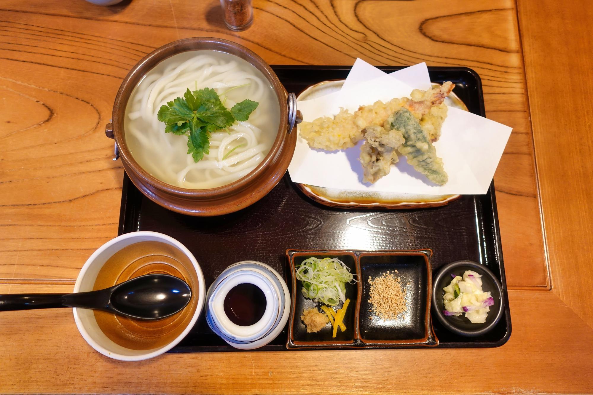 徳一(とくいち)  天付釜上げうどん