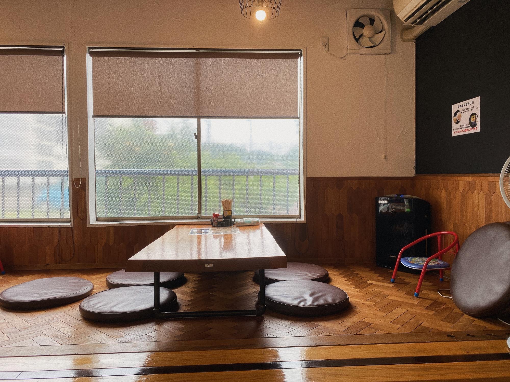 中華そば ふたぼし 小上がり