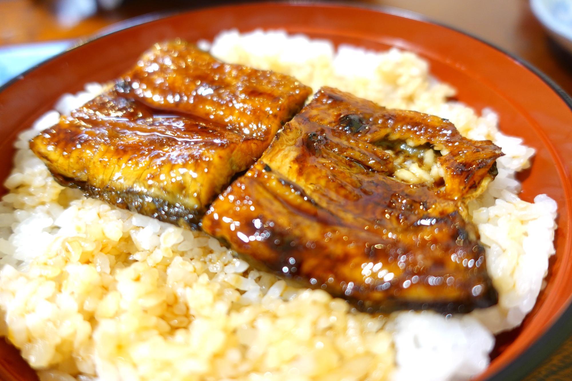 丑若丸 中うな丼