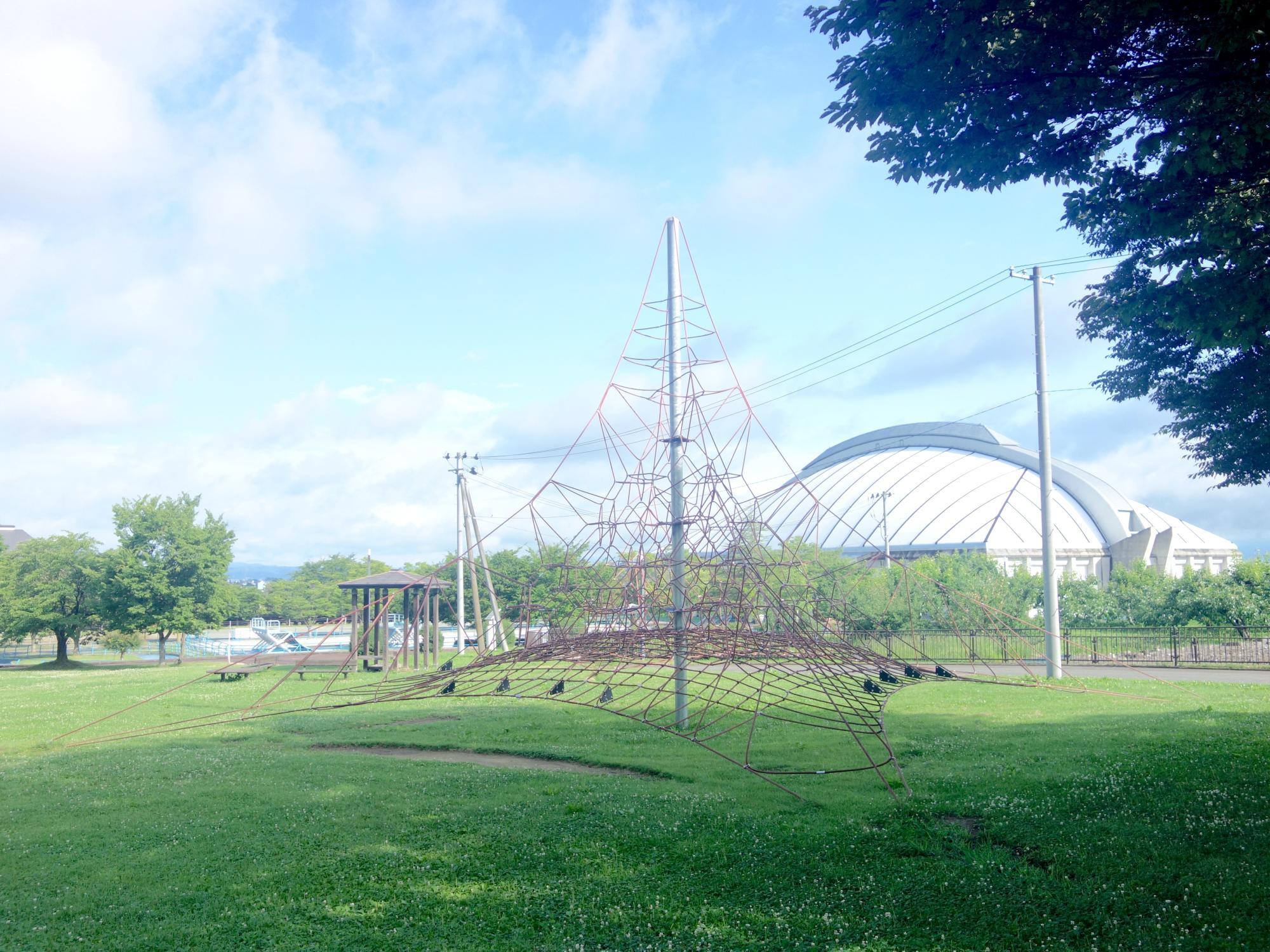 会津総合運動公園 わんぱく広場 ザイルクライミング