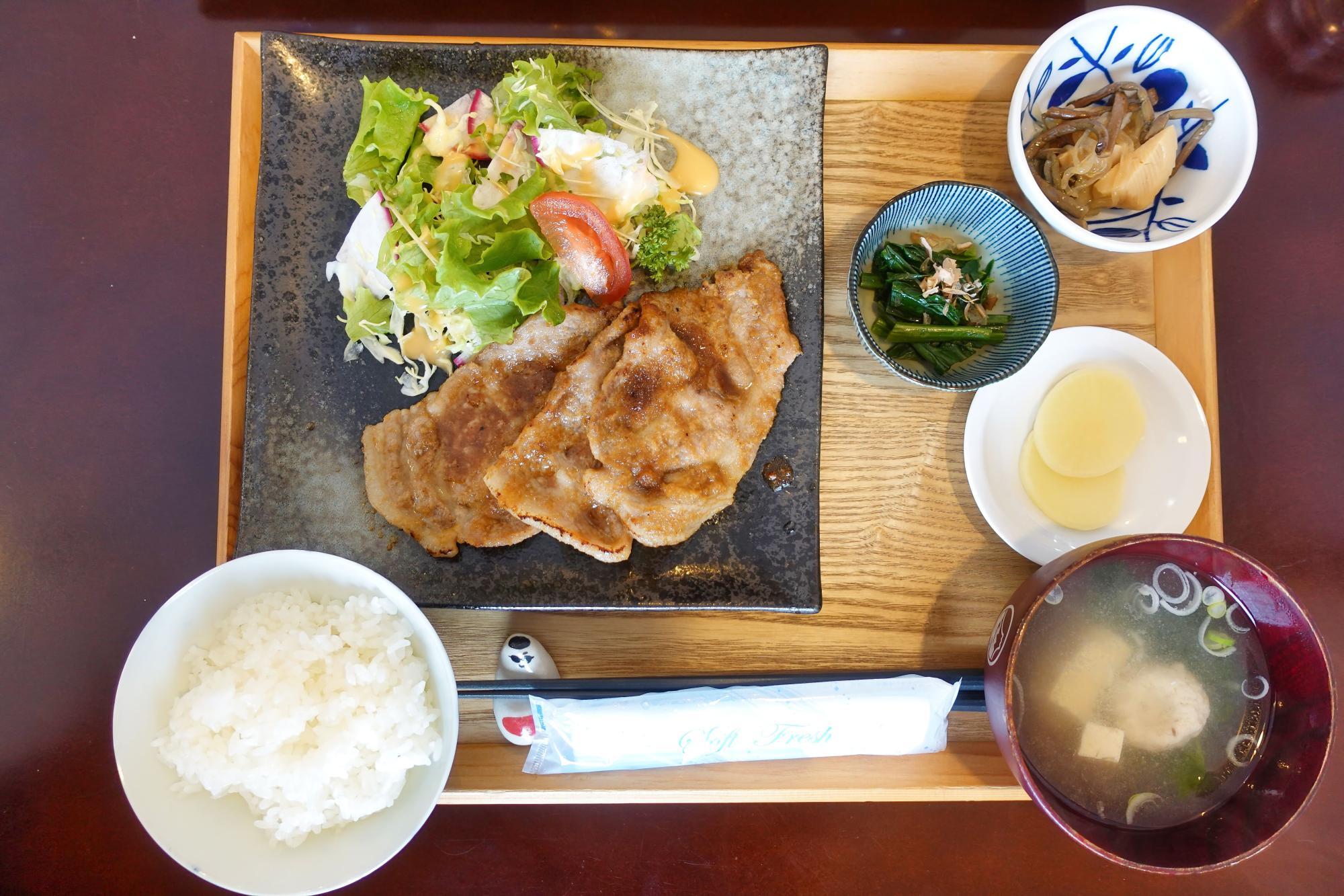 あいづ浪漫亭 しおぐら 自家製タレの生姜焼き