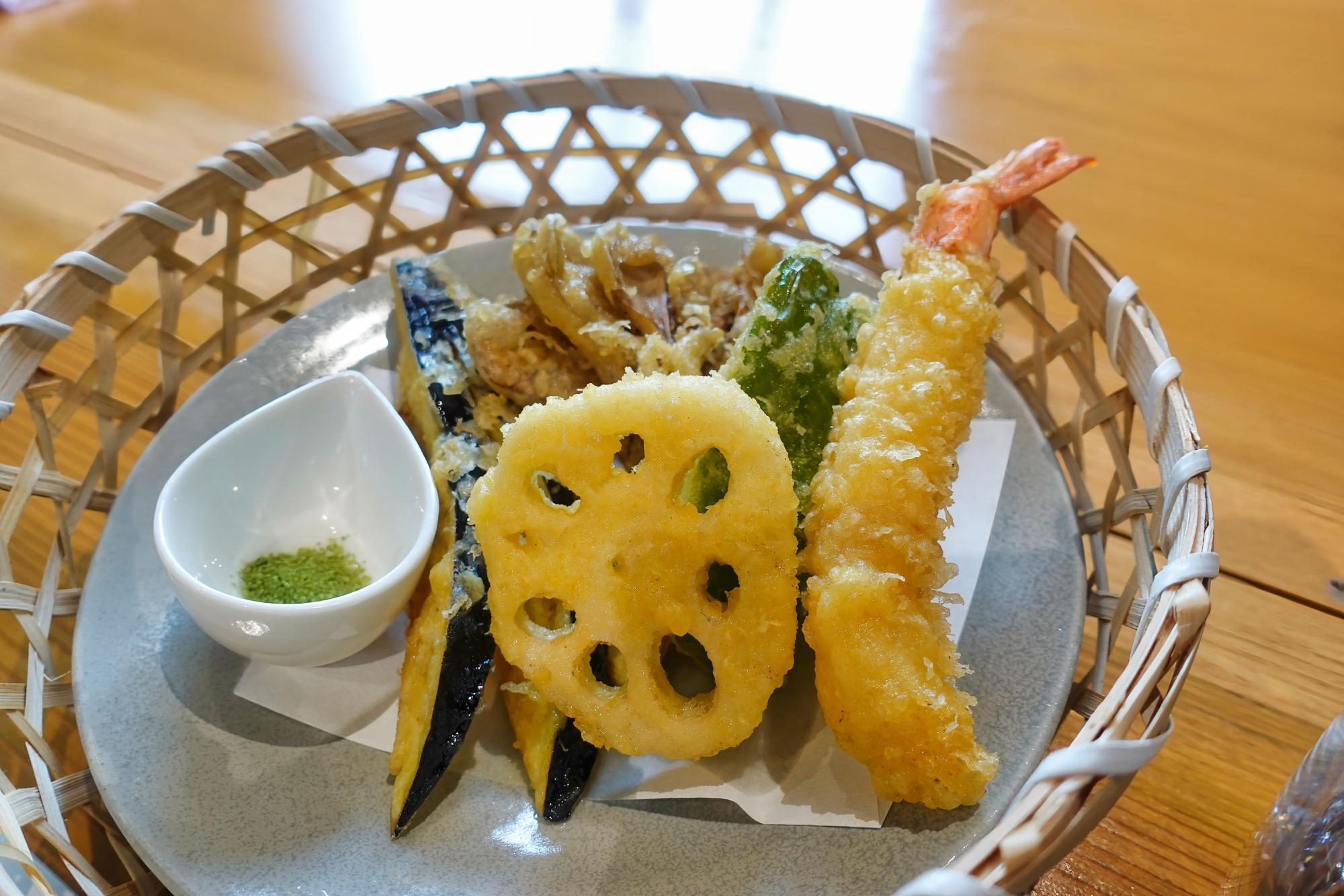 風と陽なたとそばの花 蕎麦御膳 天麩羅