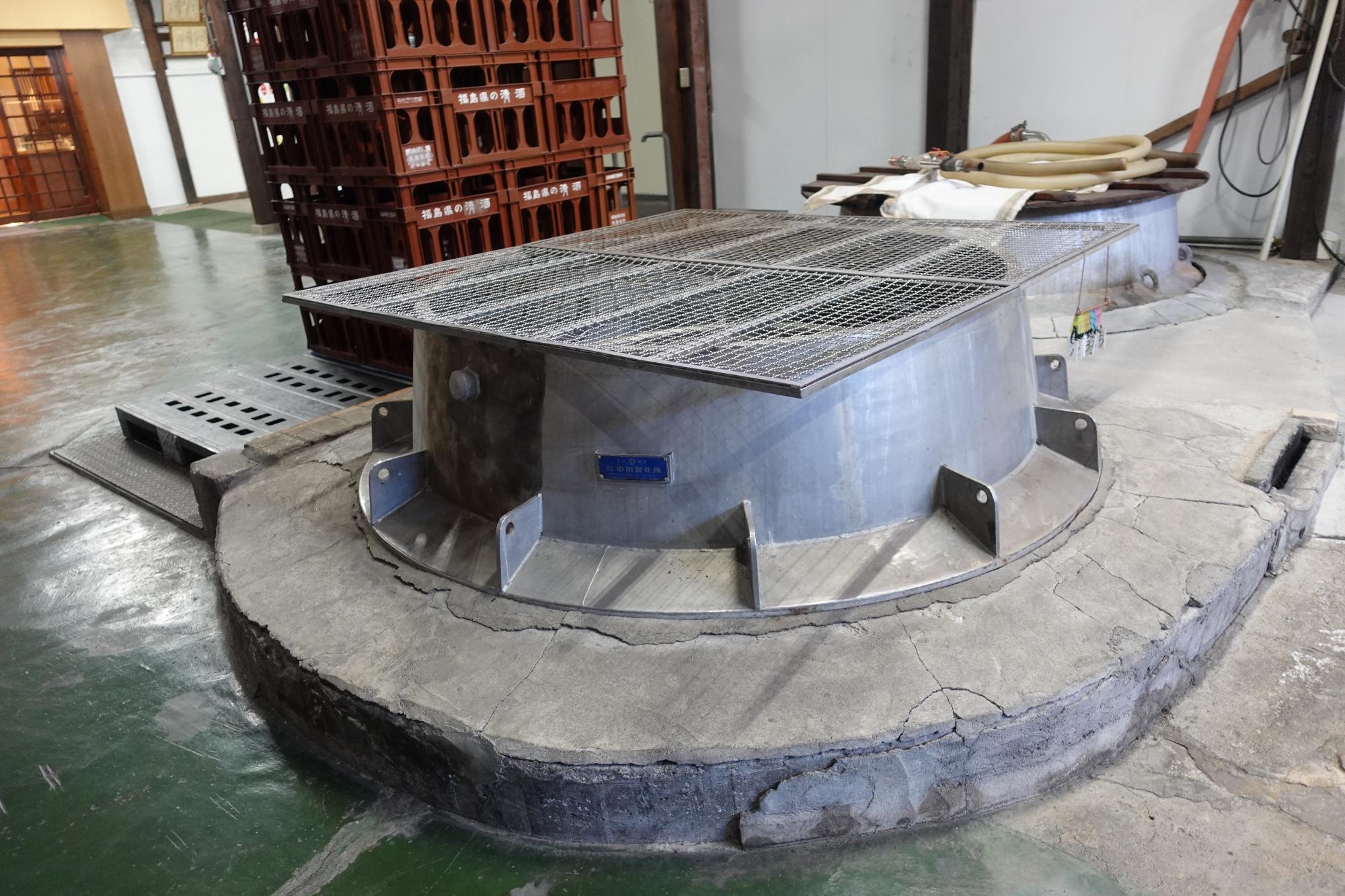 末廣酒造 嘉永蔵 タンク