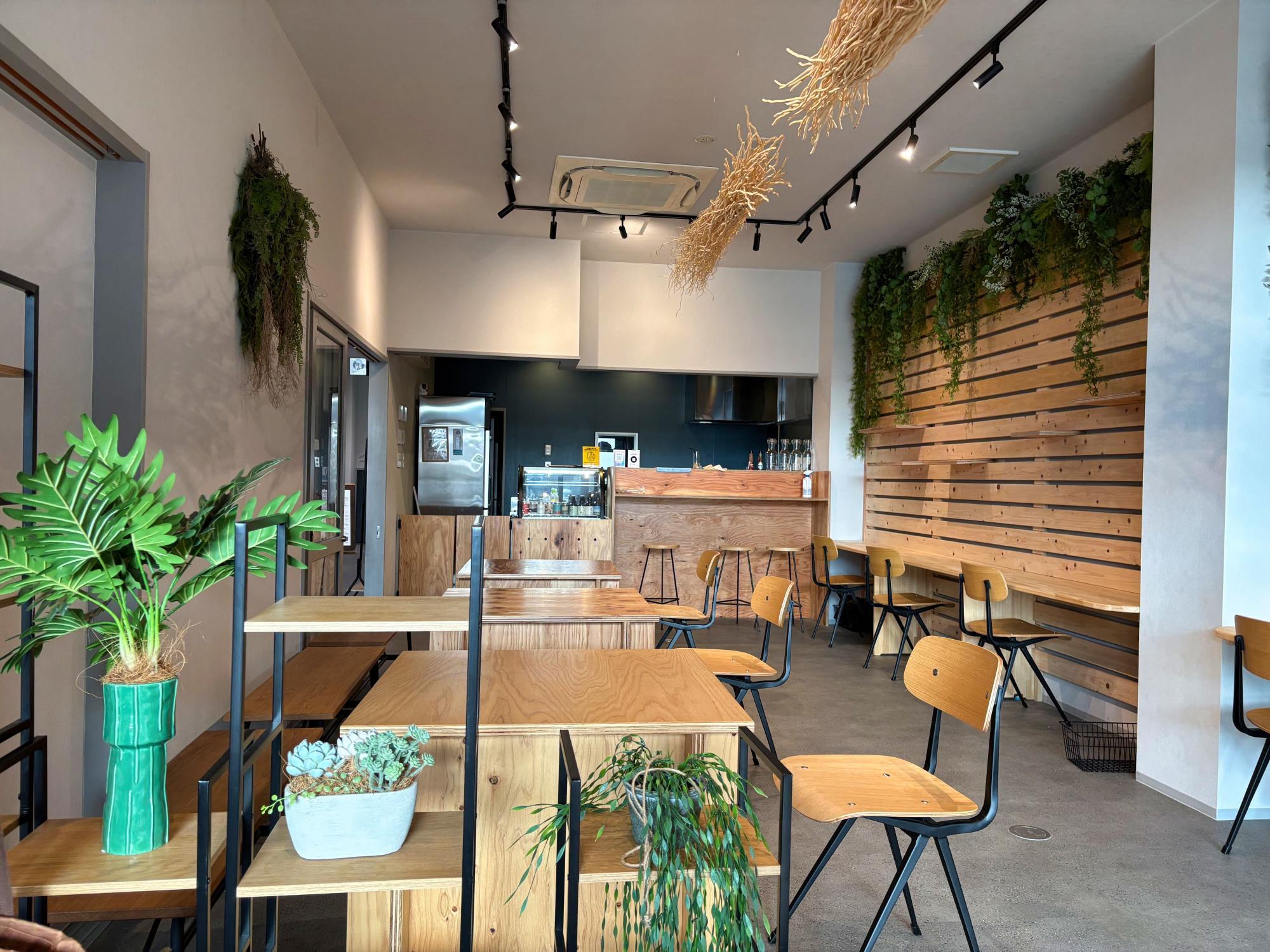 SHARE BASE AIZU フードコート