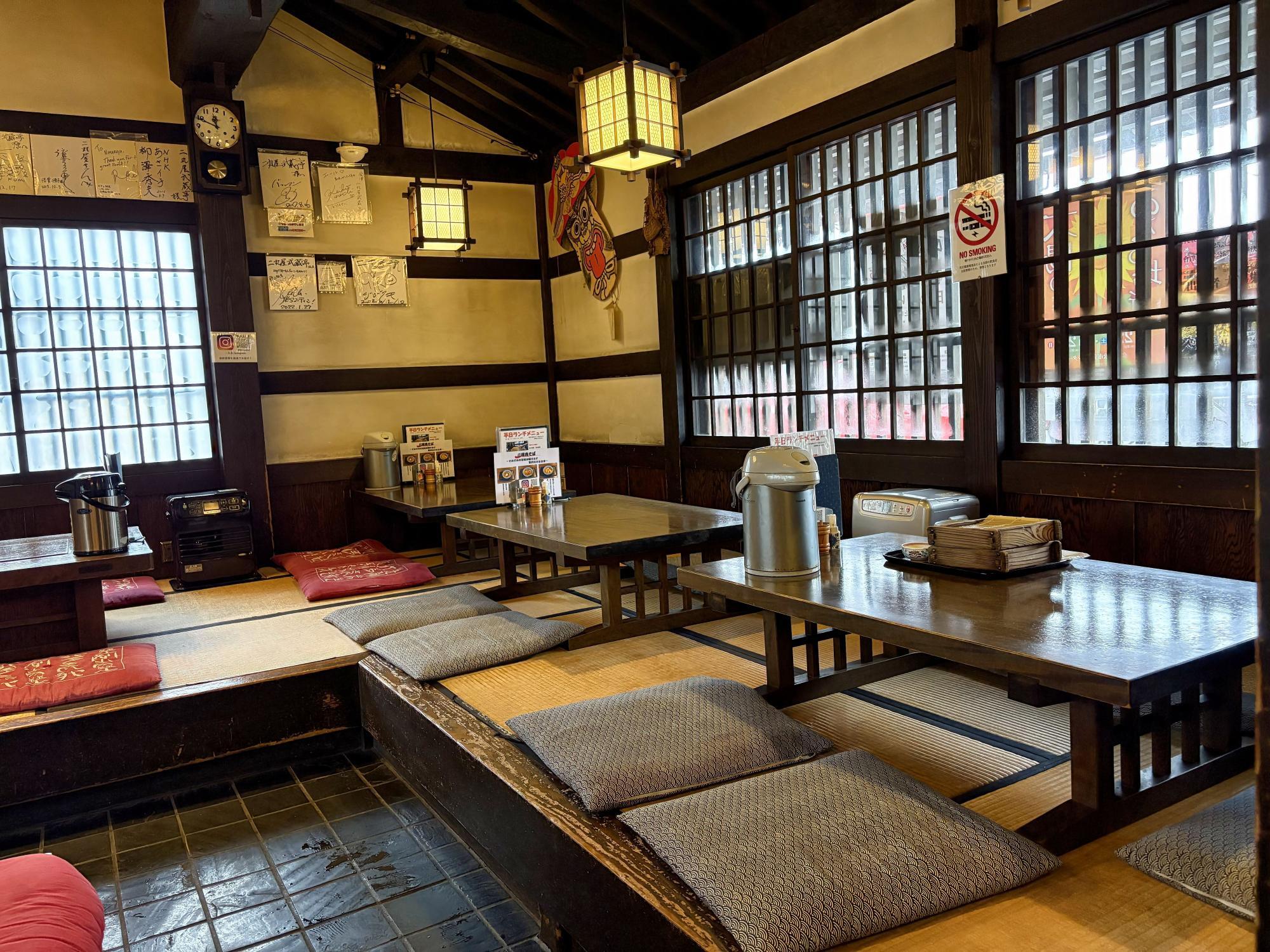 会津 二丸屋武蔵亭(にまるや むさしてい)  小上がり