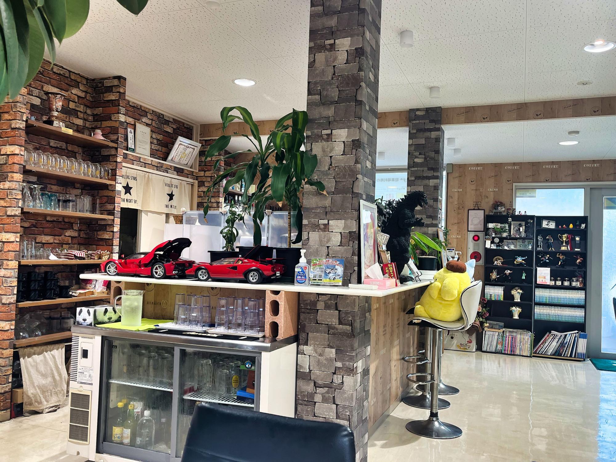 カフェ&バー 長(なが) 店内