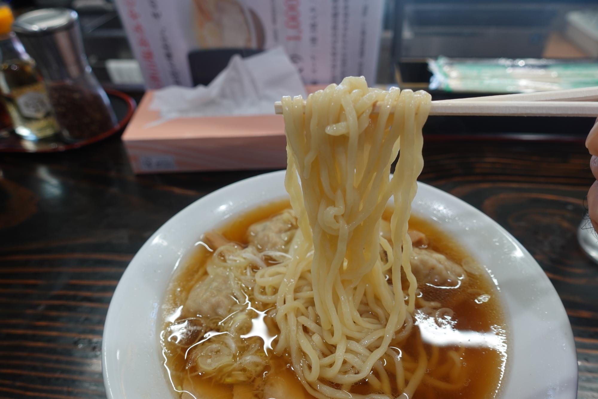 うえんで 山鹿店 醤油ラーメン ＋ ワンタン ＋ 中太ちぢれ麺