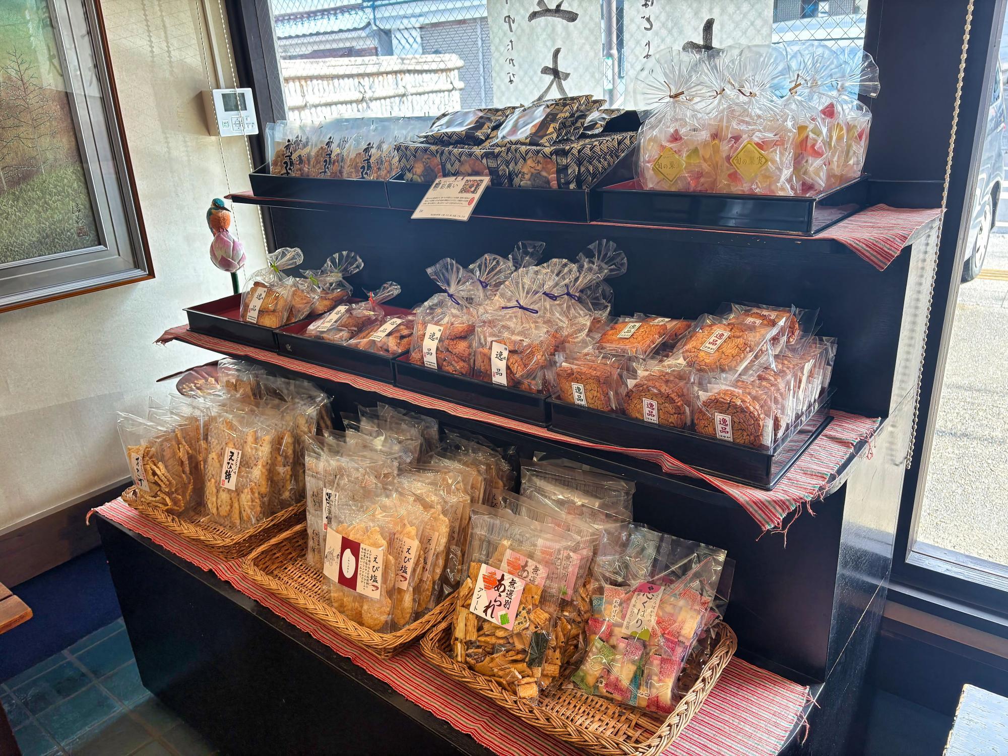 会津路菓子処 白虎堂(びゃっこどう)  せんべい