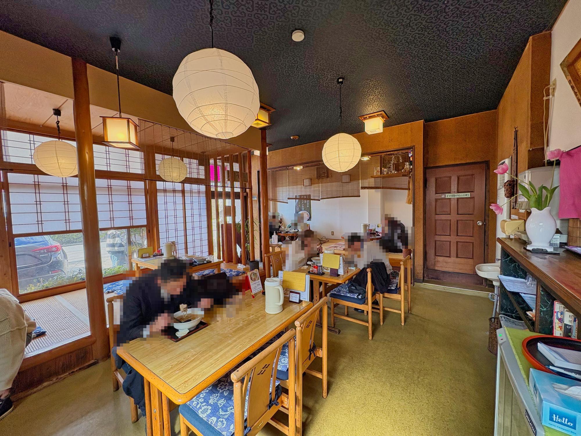 喜多方ラーメン 菊水 (きくすい)  店内