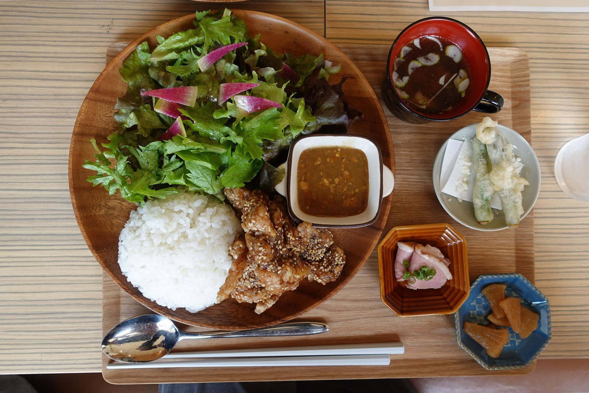こぐま亭 鶏からプレート