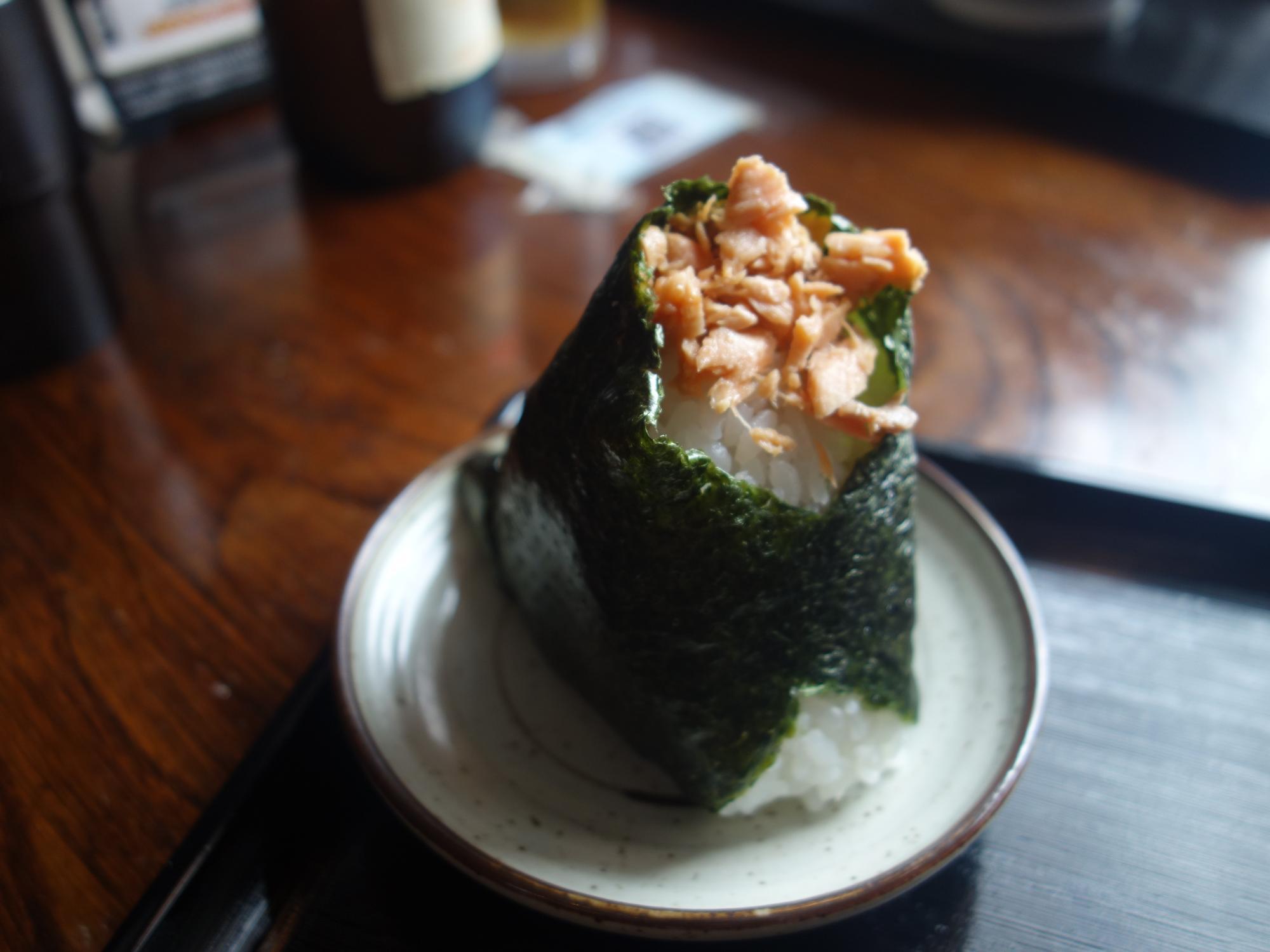 麺処 山 鮭おにぎり