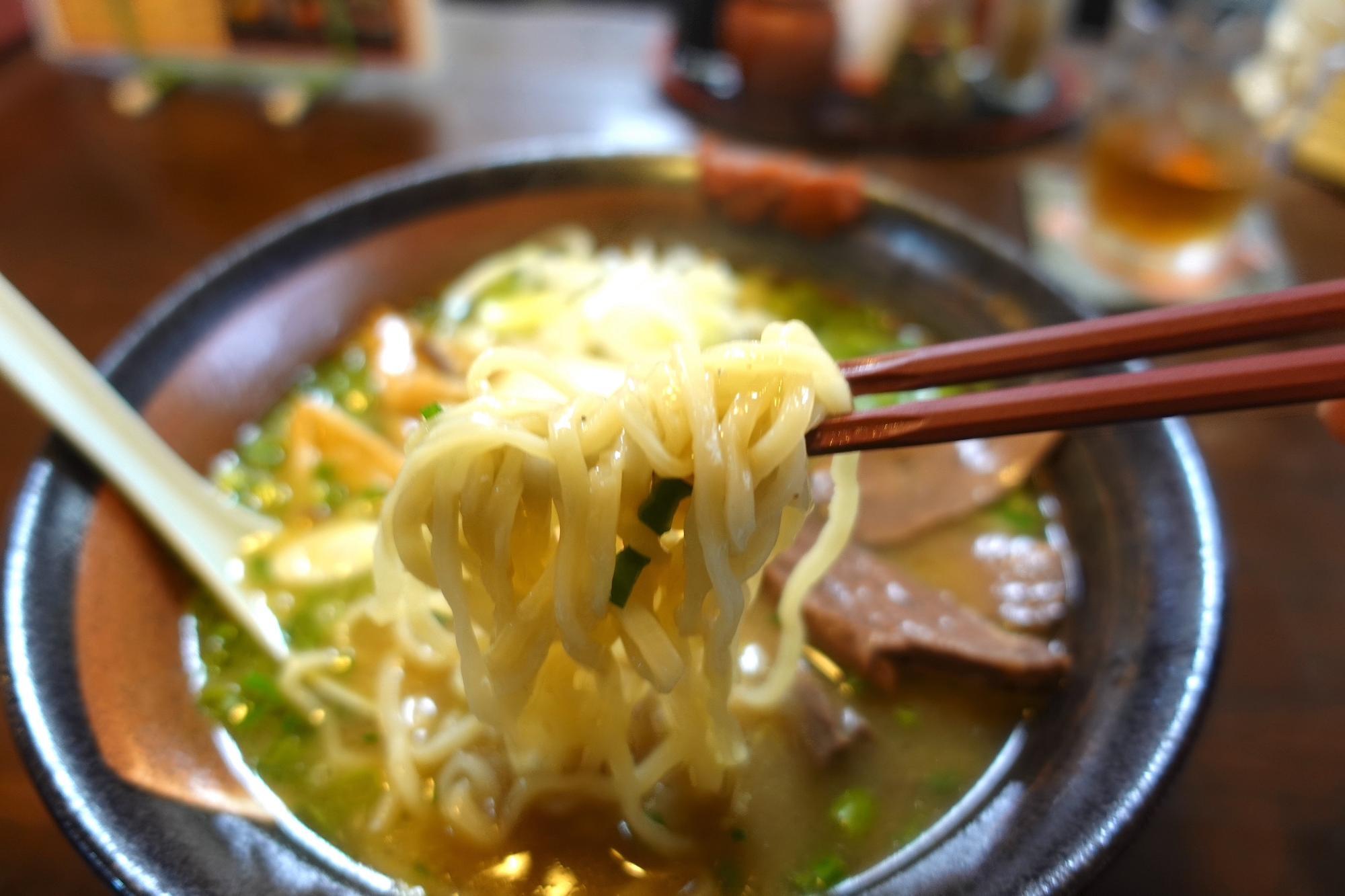 七日町通り 馬力本願 会津馬醤油馬力ラーメン 麺