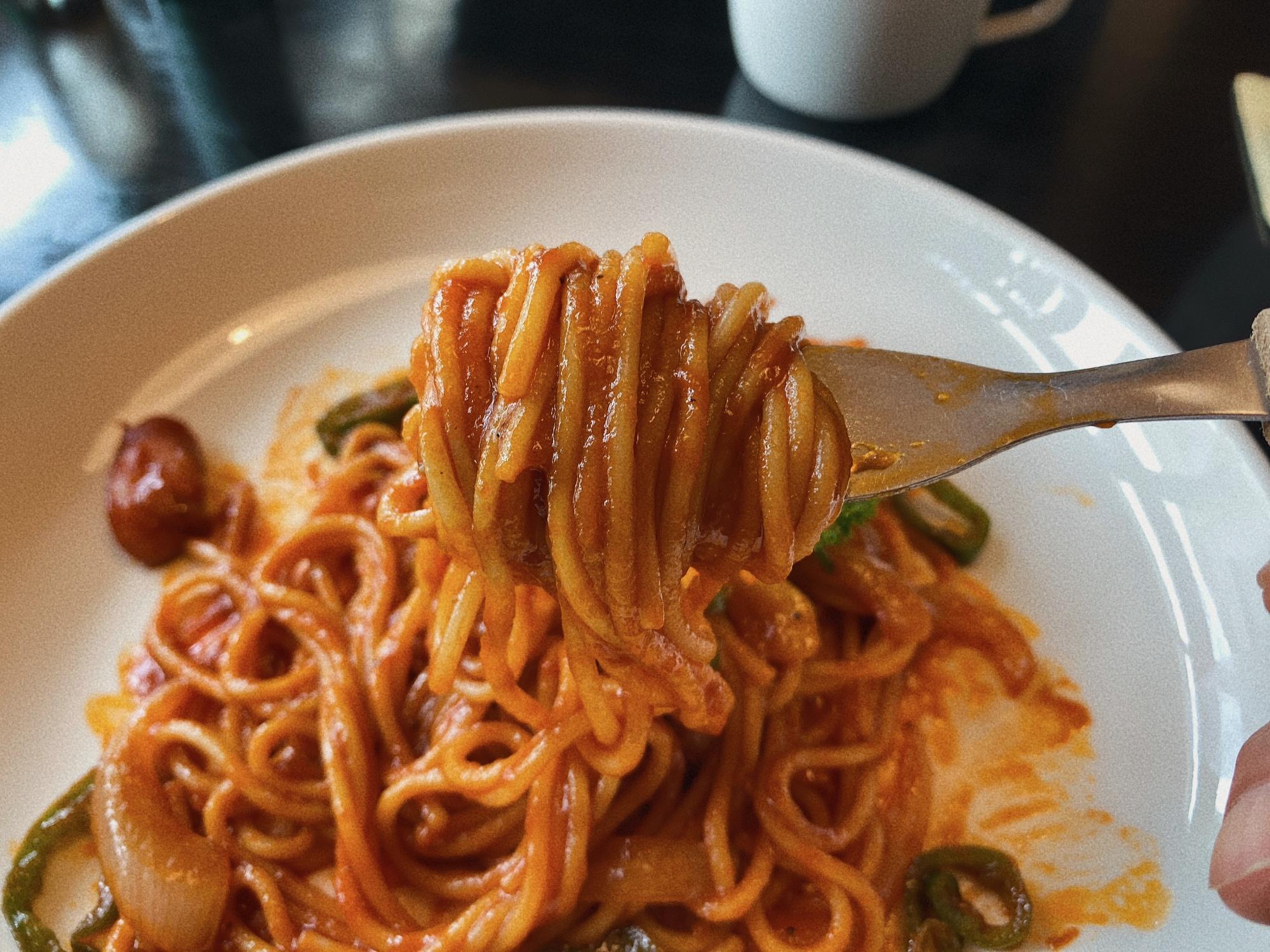 Antique Cafe 穂都璃(ほとり) ナポリタン