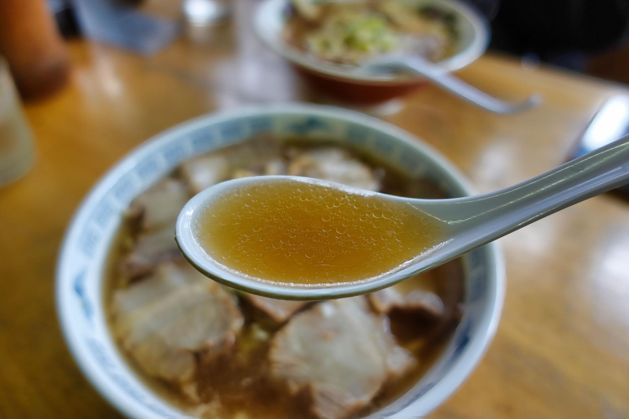 松食堂(まつ食堂)  ラーメンスープ