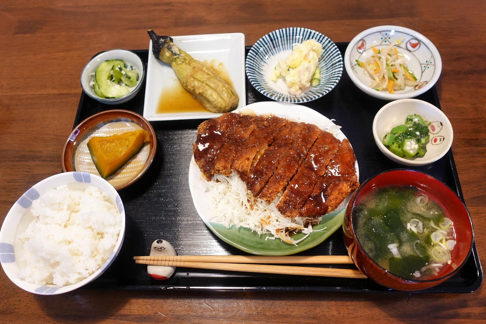 すみれ亭 すみれ定食 ソースカツ