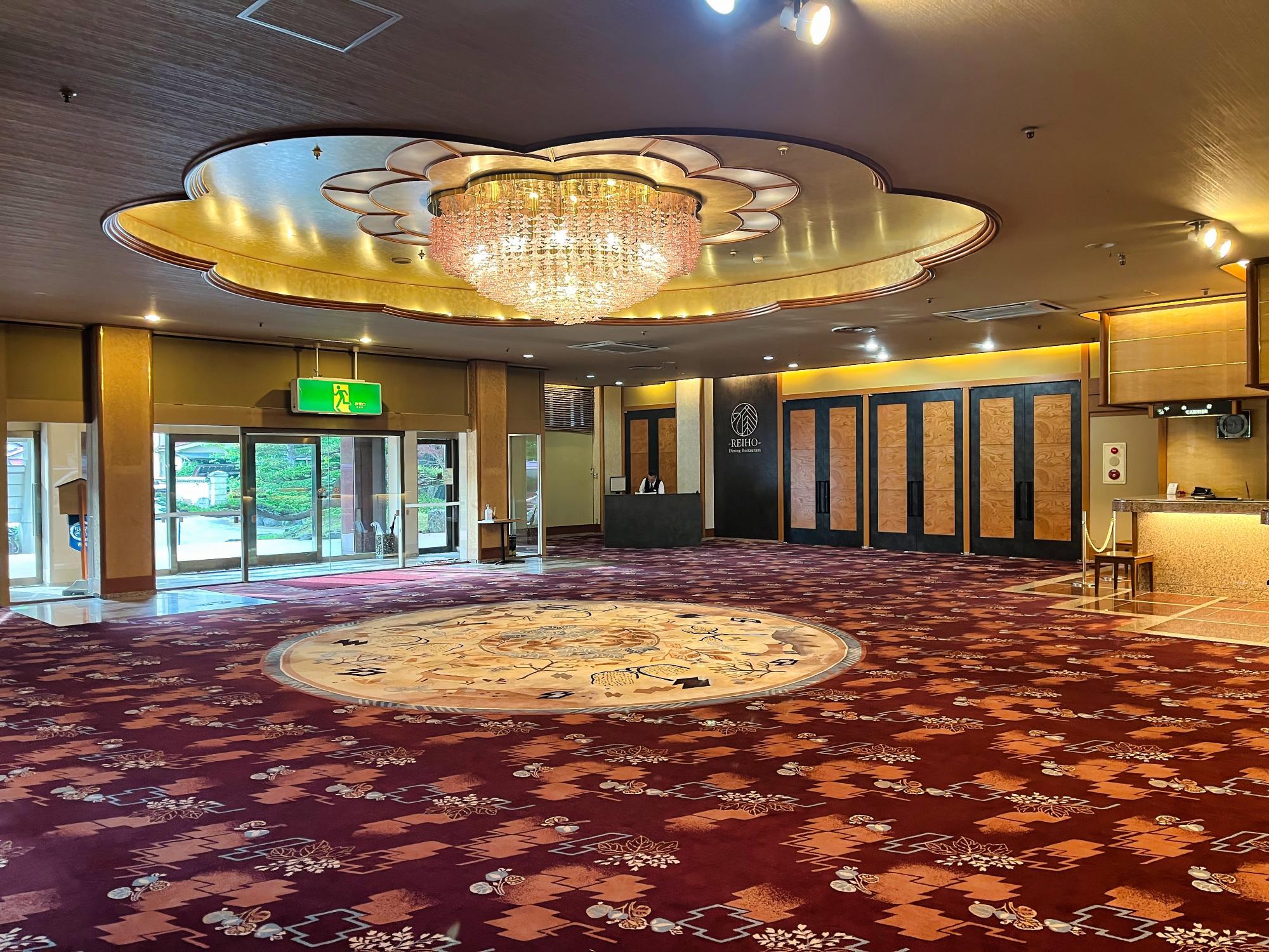 芦ノ牧温泉 丸峰観光ホテル エントランス ホール