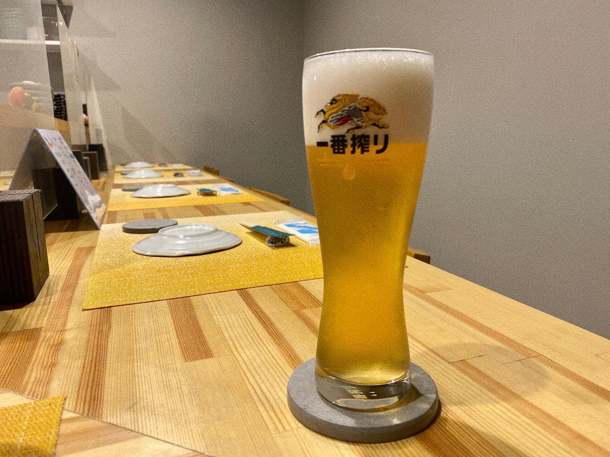 本格炭火焼鳥 萩のや 生ビール
