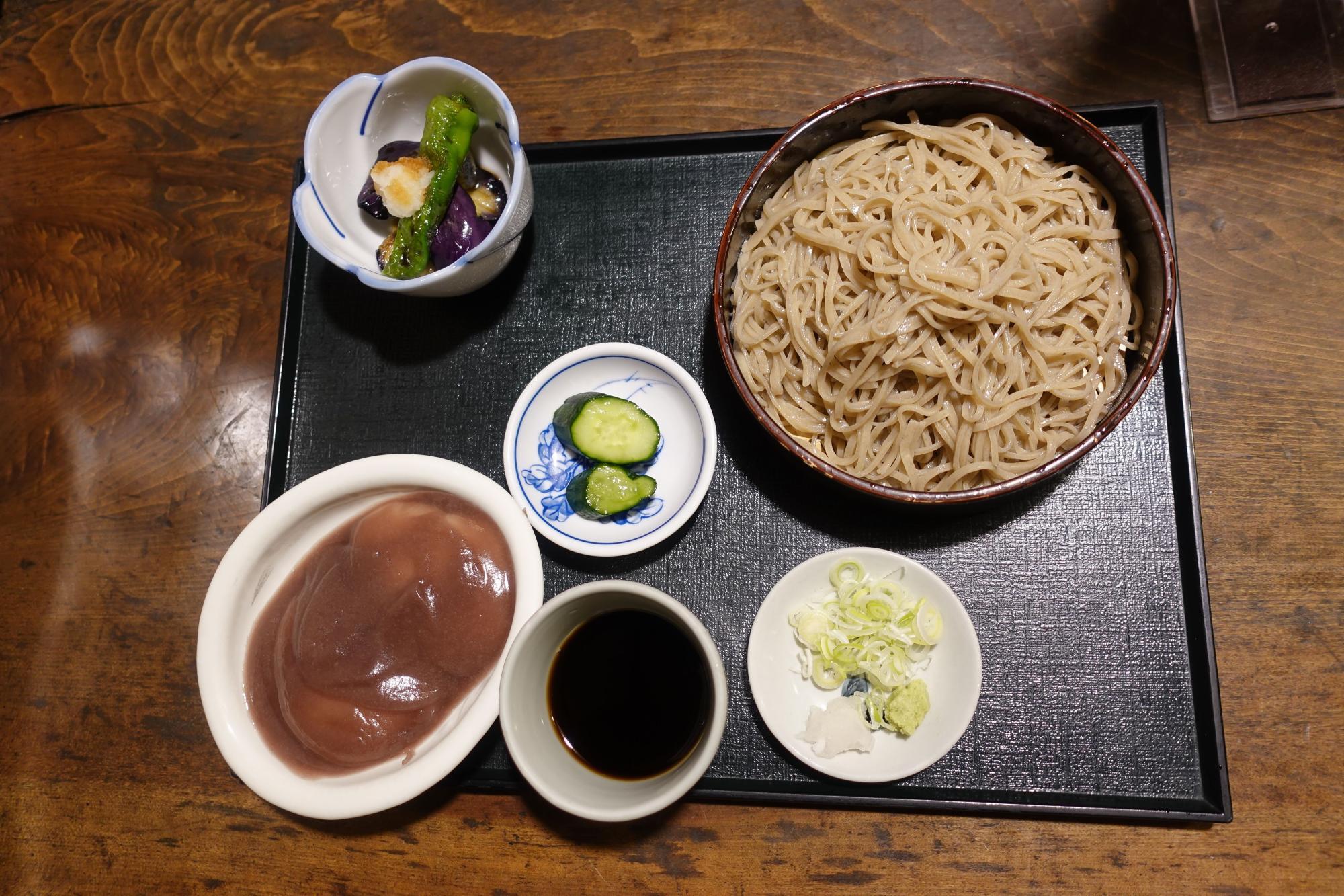 桐屋・権現亭 そばもち膳