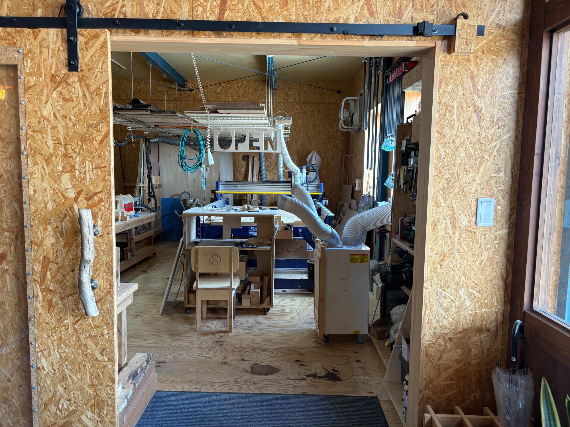 I'S NEWBASE(アイヅニューベース)　シェア工房